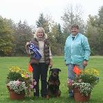 TD
Sue Trout and "Pie" ~ 
Esmonds Suva'N Up A Mudpie TD HIC (Rottweiler/female/11months) 
October 14, 2012 with judge Sandy Briggs 
at Newark Tracking & Training Associates.